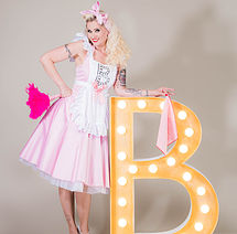 Rose Rainbow Blonde Bombshell Burlesque München